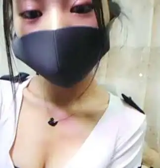 绝对的美女空姐制服诱惑苗条身材拥有一对傲人大奶子