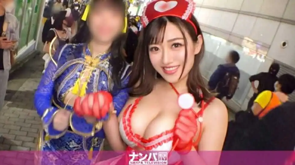 GANA2613渋谷ハロウィン2021二人組コスプレ美女をナンパ成功Hカップの爆乳に